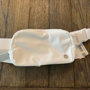 Brand new Lululemon Everywhere Belt bag. Smoke and pet free.
